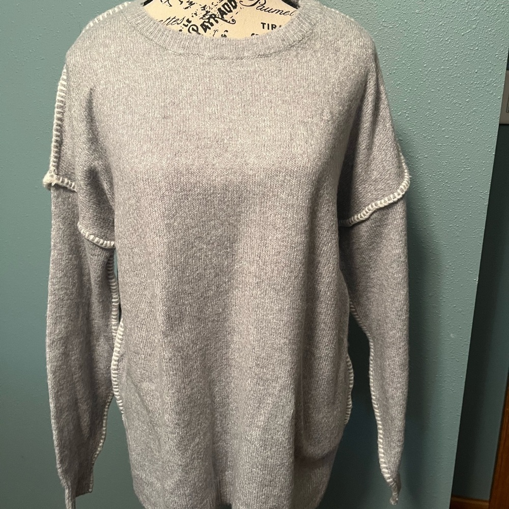 Gray sweater